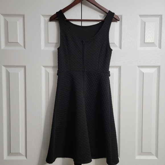 Modcloth Sixties Signature A-Line Dress Women's Size Small, Black Sleeveless - Picture 8 of 9